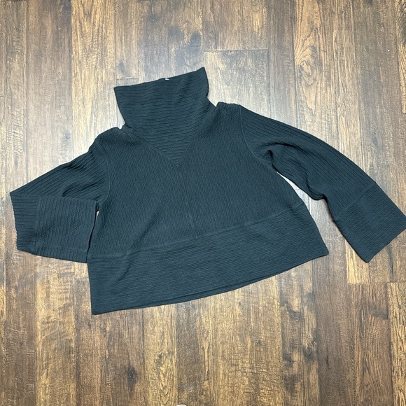 lululemon retreat yourself Sweater - Picture 1 of 5